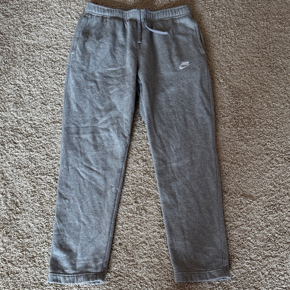 Nike Heather Gray Joggers - Picture 1 of 5